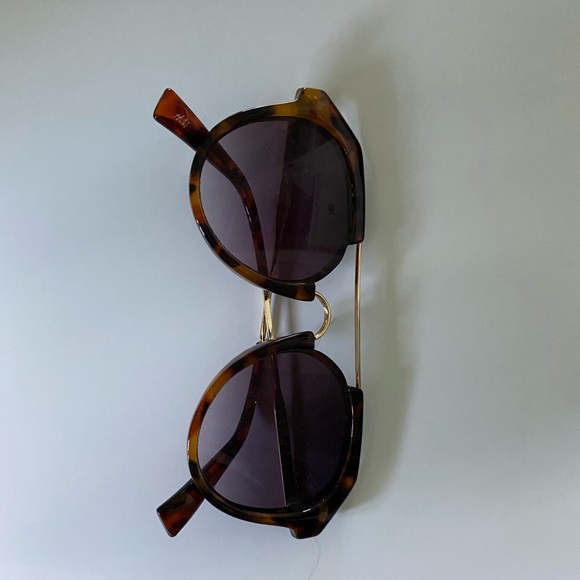 Sunglasses - Picture 1 of 2